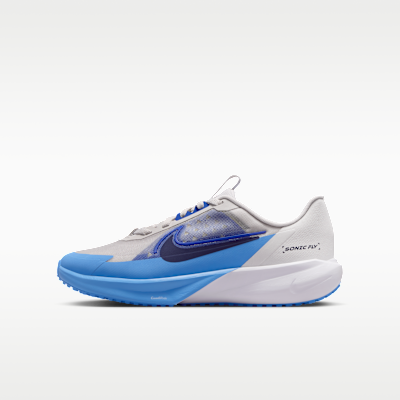 スポーツ Nike Mr. Shoe Story Nike Sonic Fly Big Kids' Running Shoes. Nike.com